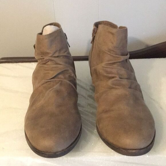 Maurice’s  ankle boots NWOT - Picture 1 of 6